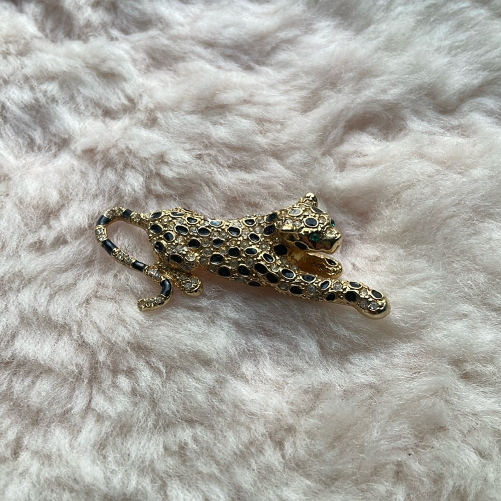 Golden crystal jaguar brooch - costume jewelry